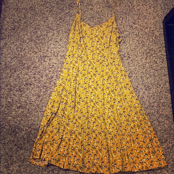 Old Navy Dresses & Skirts - Summer Dress!!